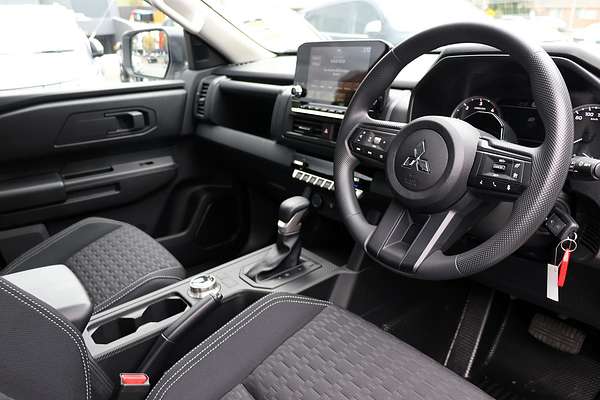 2025 Mitsubishi Triton GLX+ MV 4X4