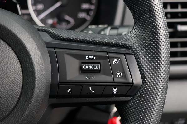 2025 Mitsubishi Triton GLX+ MV 4X4