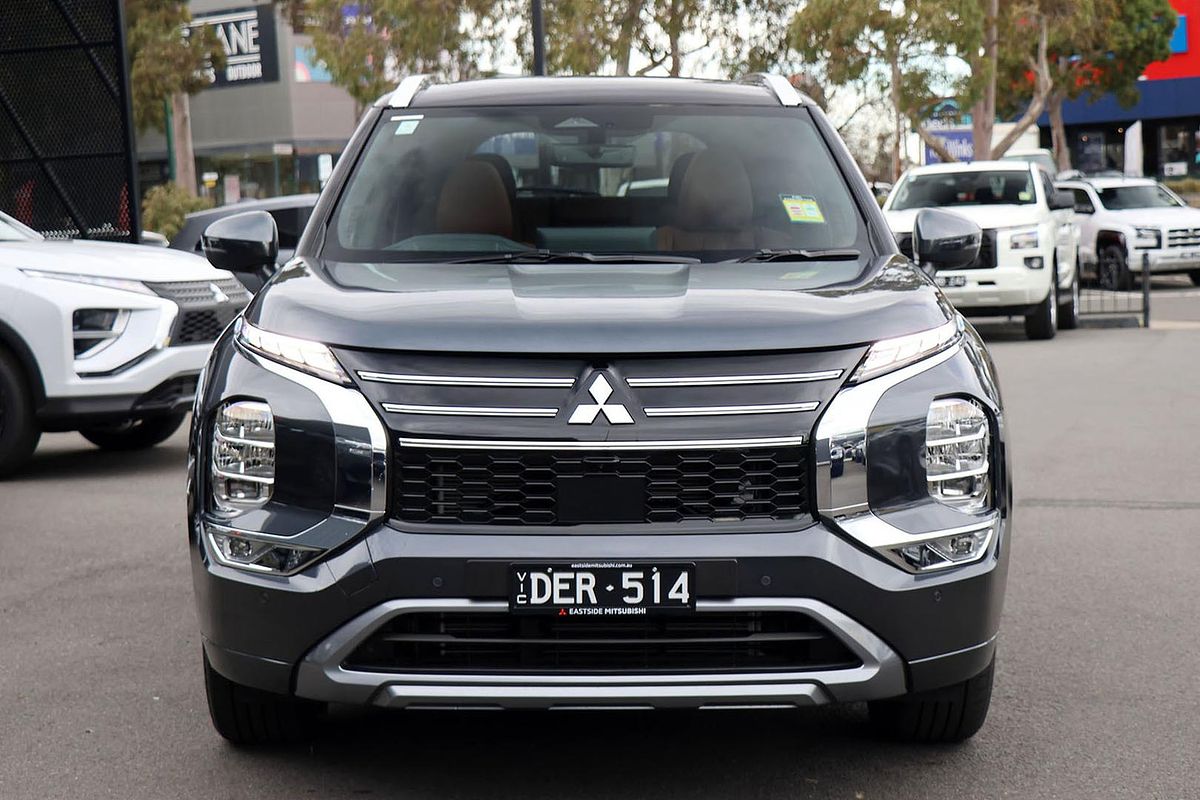 2025 Mitsubishi Outlander Exceed Tourer ZM
