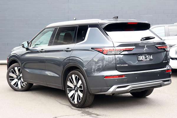 2025 Mitsubishi Outlander Exceed Tourer ZM