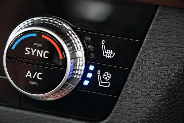 2025 Mitsubishi Outlander Exceed Tourer ZM