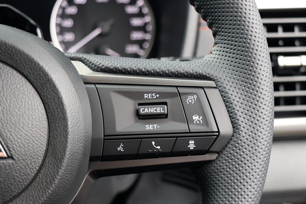 2025 Mitsubishi Triton GSR MV 4X4