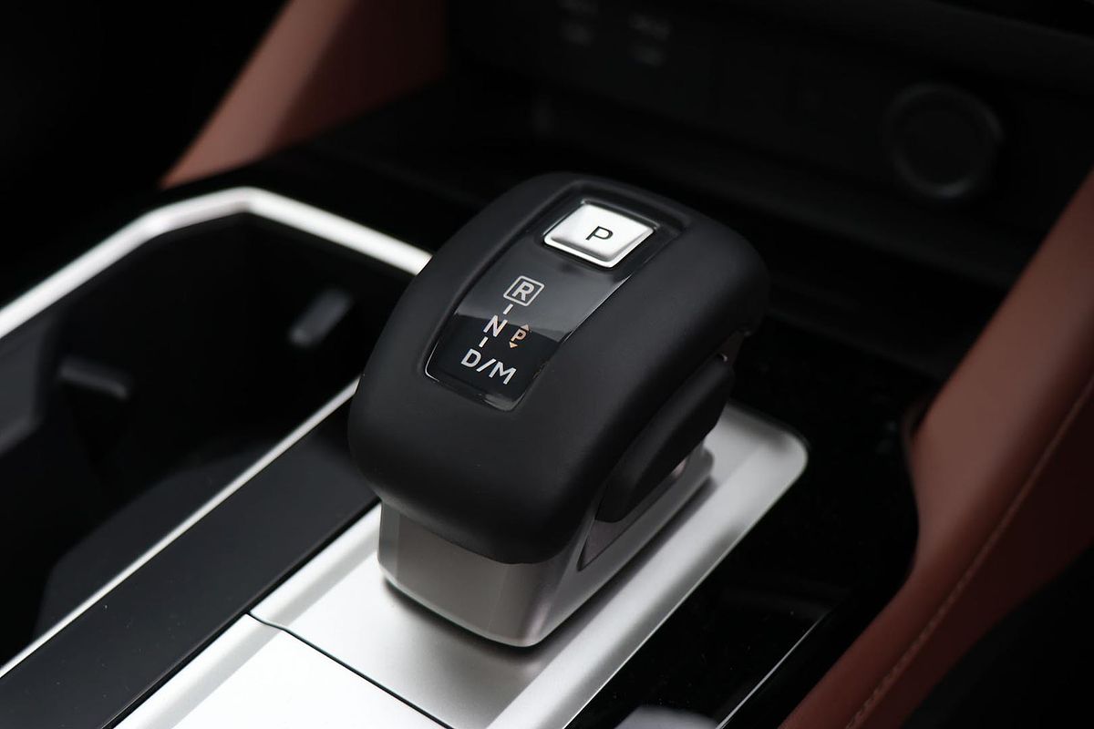 2025 Mitsubishi Outlander Exceed Tourer ZM