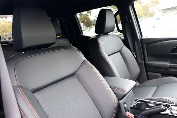 2025 Mitsubishi Triton GSR MV 4X4