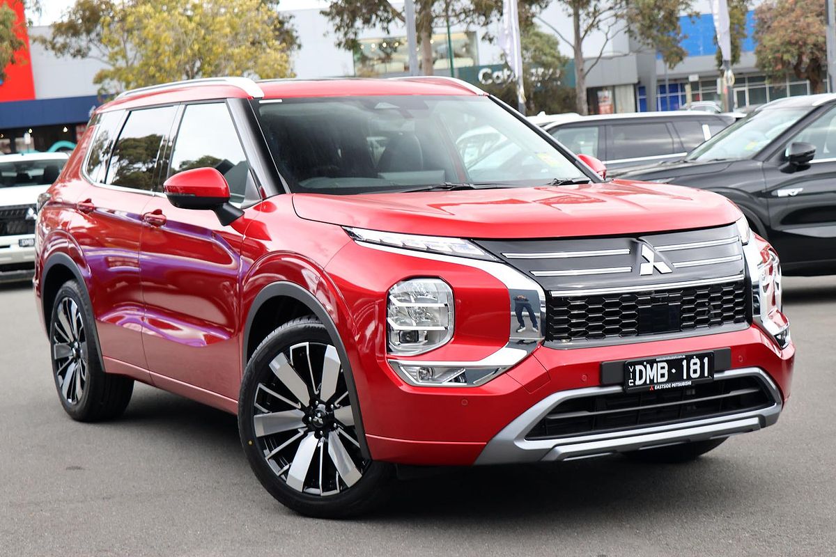 2025 Mitsubishi Outlander Exceed ZM