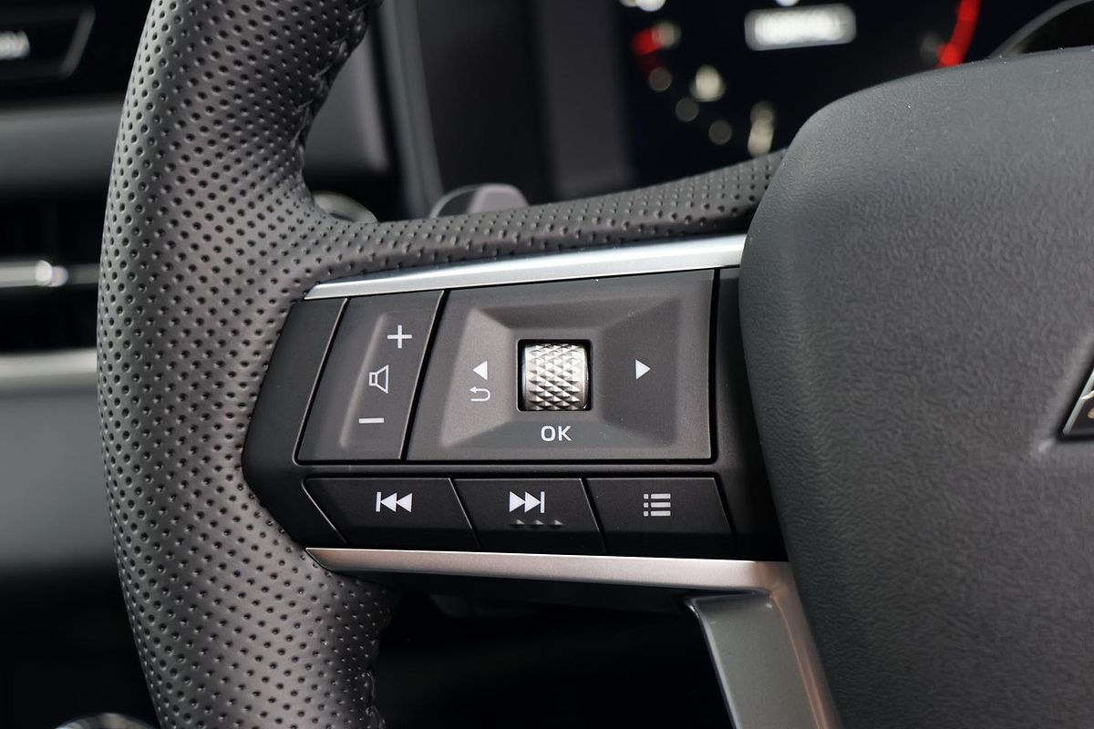 2025 Mitsubishi Outlander Exceed ZM