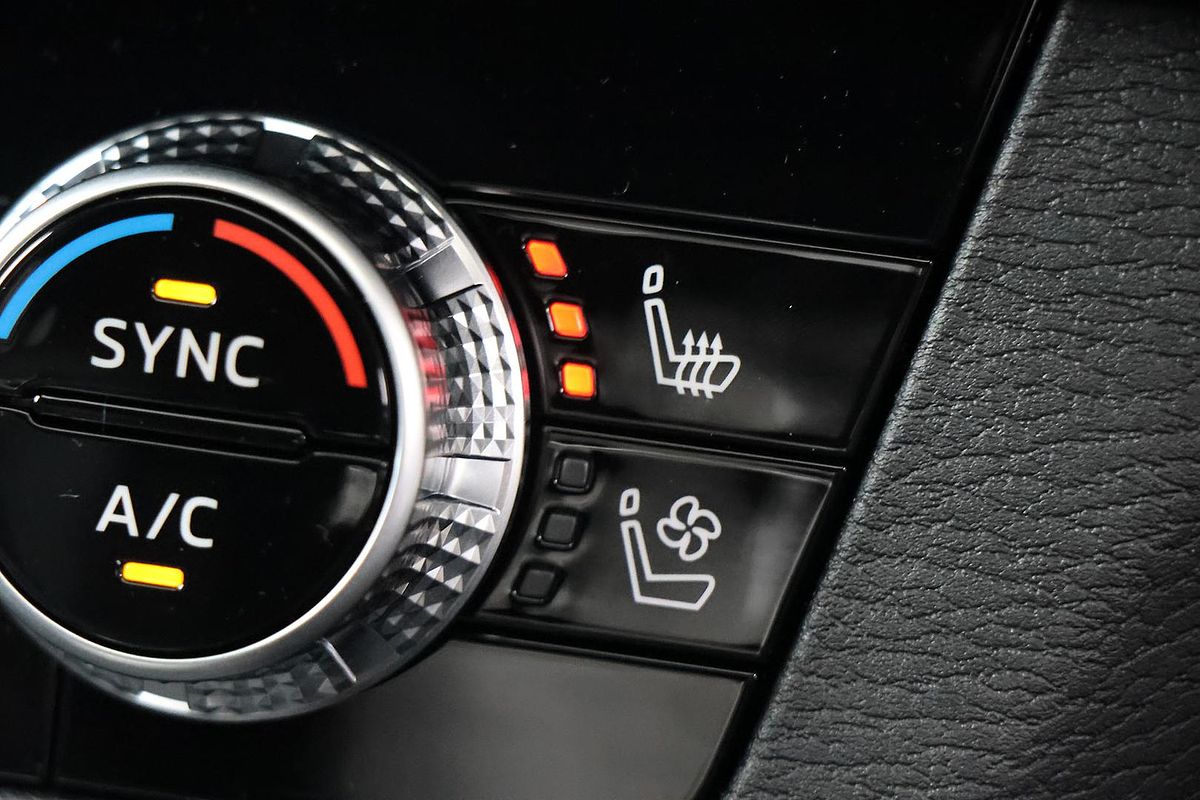 2025 Mitsubishi Outlander Exceed ZM