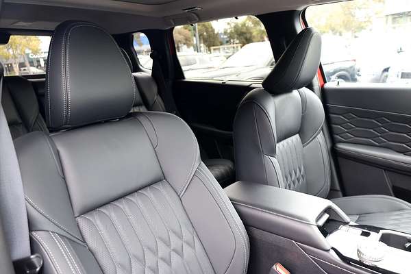 2025 Mitsubishi Outlander Exceed ZM