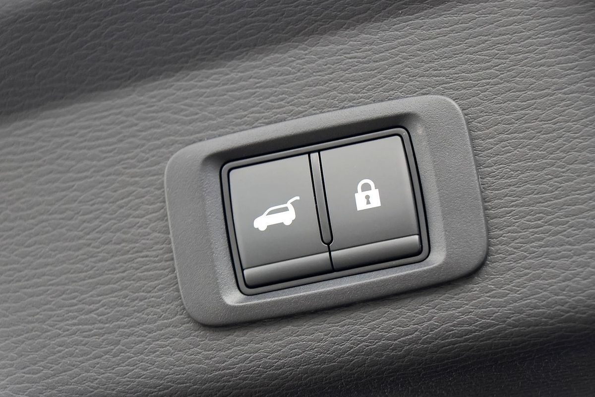 2025 Mitsubishi Outlander Exceed ZM