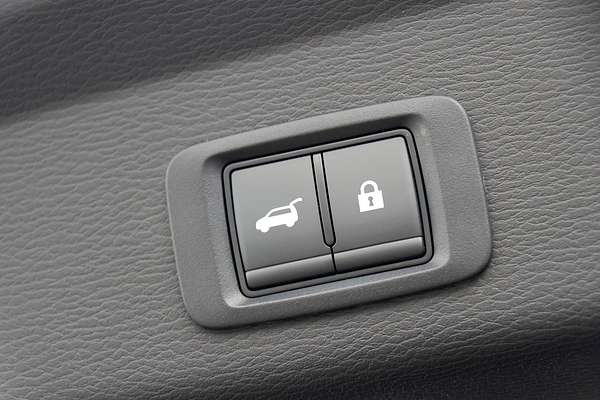 2025 Mitsubishi Outlander Exceed ZM