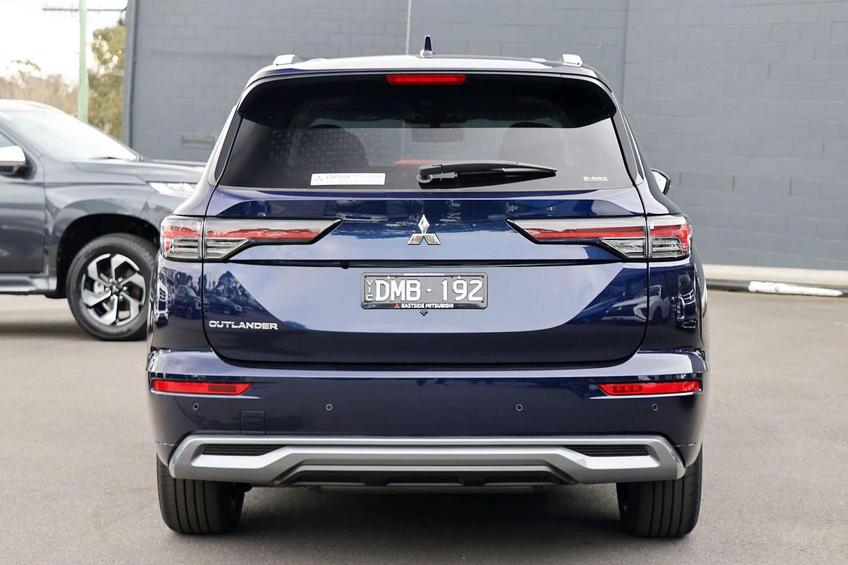 2025 Mitsubishi Outlander Exceed ZM