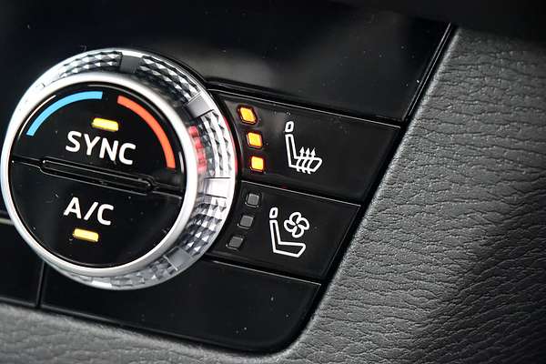 2025 Mitsubishi Outlander Exceed ZM