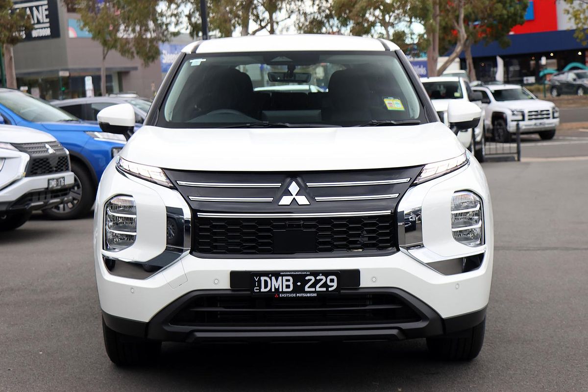 2025 Mitsubishi Outlander ES ZM