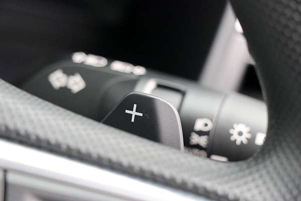 2025 Mitsubishi Outlander ES ZM