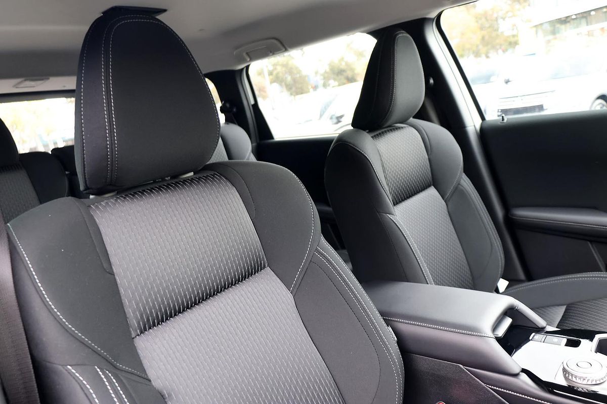 2025 Mitsubishi Outlander ES ZM