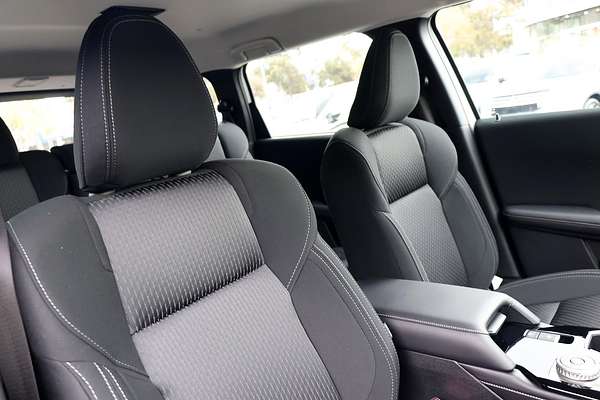 2025 Mitsubishi Outlander ES ZM