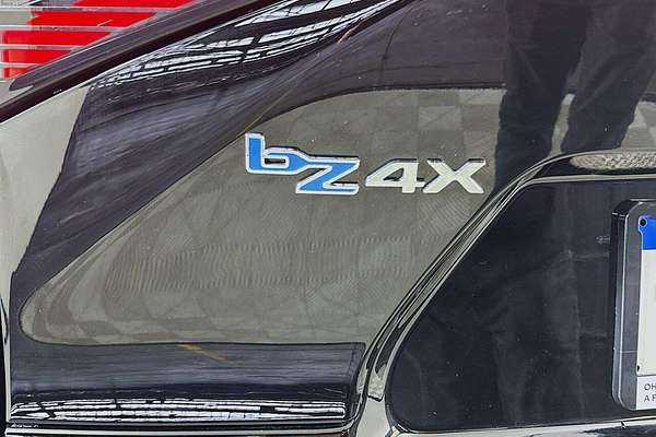 2024 Toyota bZ4X XEAM10R