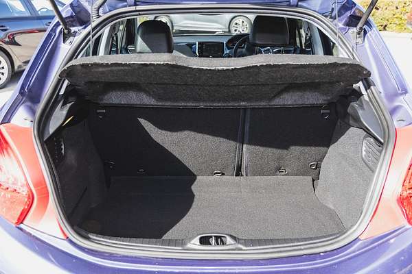 2012 Peugeot 208 Allure A9