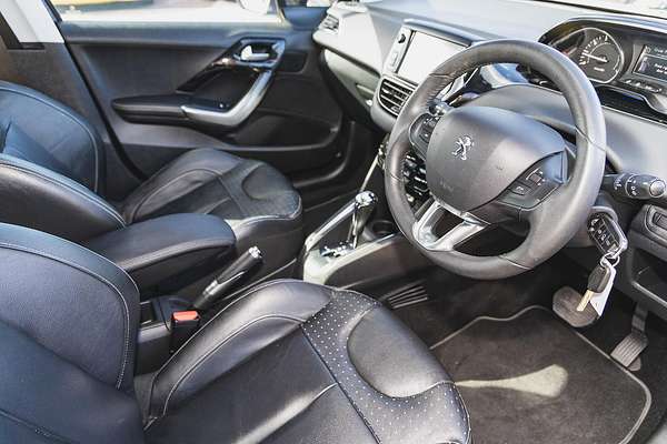 2012 Peugeot 208 Allure A9