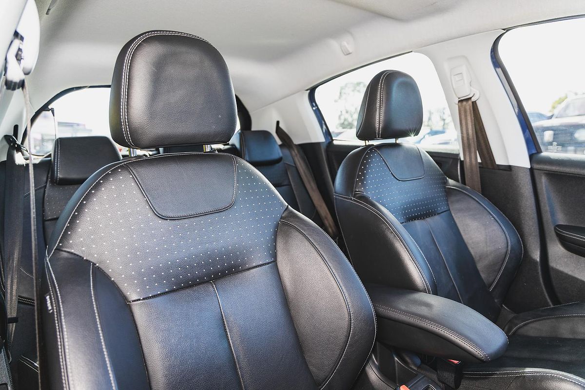 2012 Peugeot 208 Allure A9