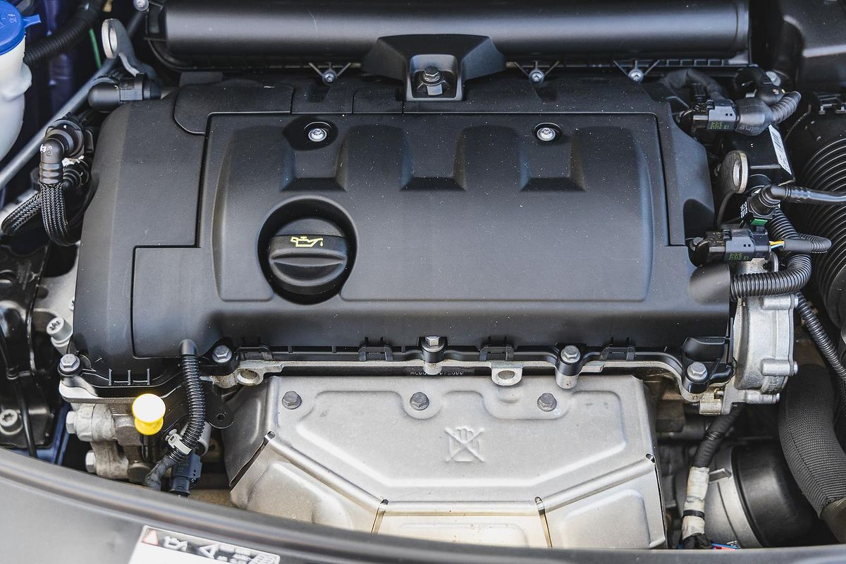2012 Peugeot 208 Allure A9