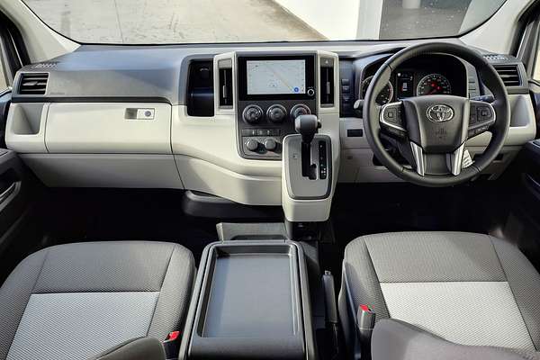 2025 Toyota Hiace Commuter GDH322R