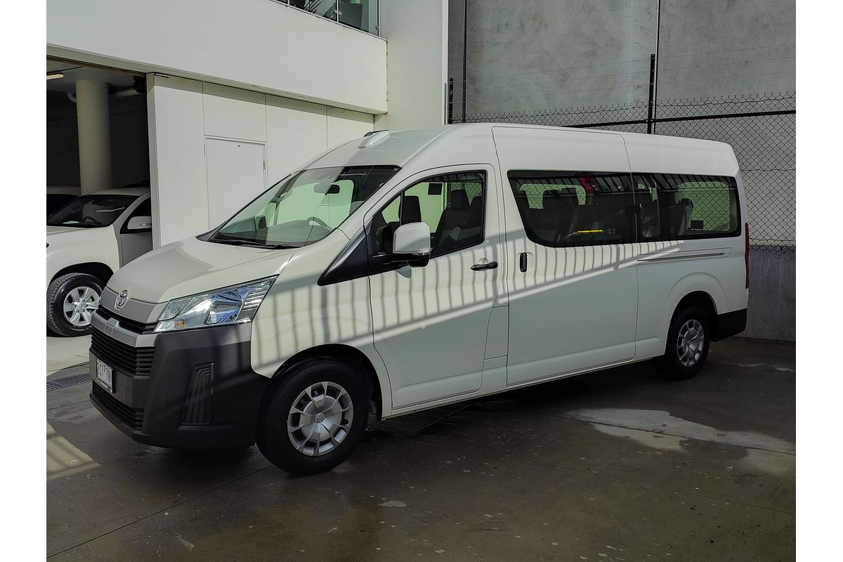 2025 Toyota Hiace Commuter GDH322R