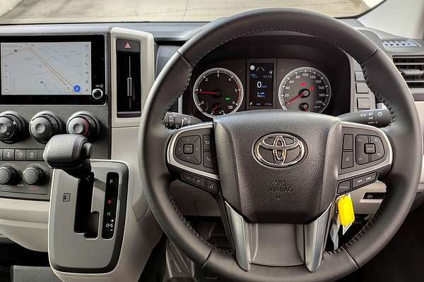 2025 Toyota Hiace Commuter GDH322R