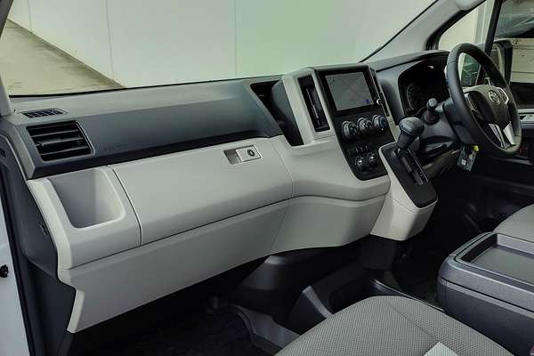 2025 Toyota Hiace Commuter GDH322R