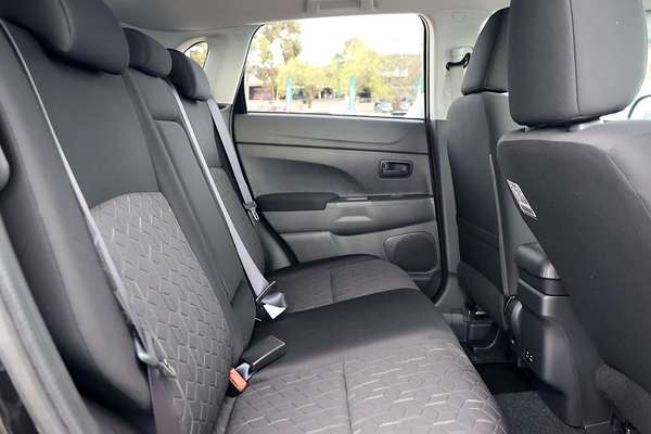 2025 Mitsubishi ASX MR XD