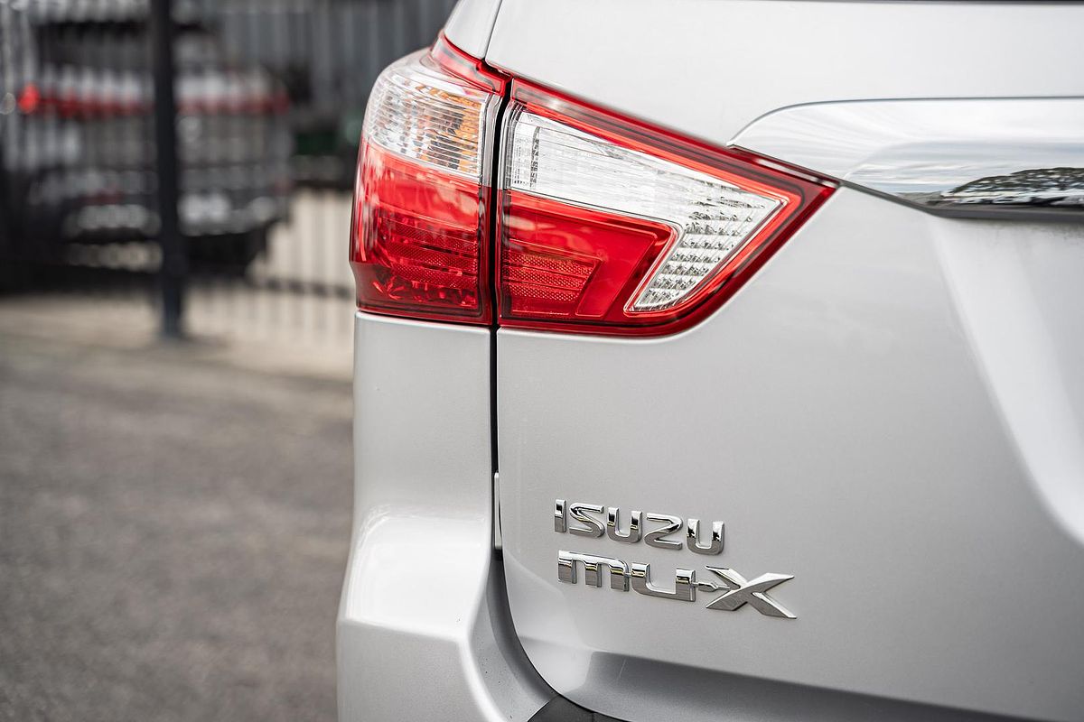 2019 Isuzu MU-X LS-T