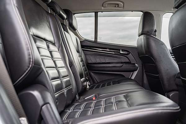 2019 Isuzu MU-X LS-T