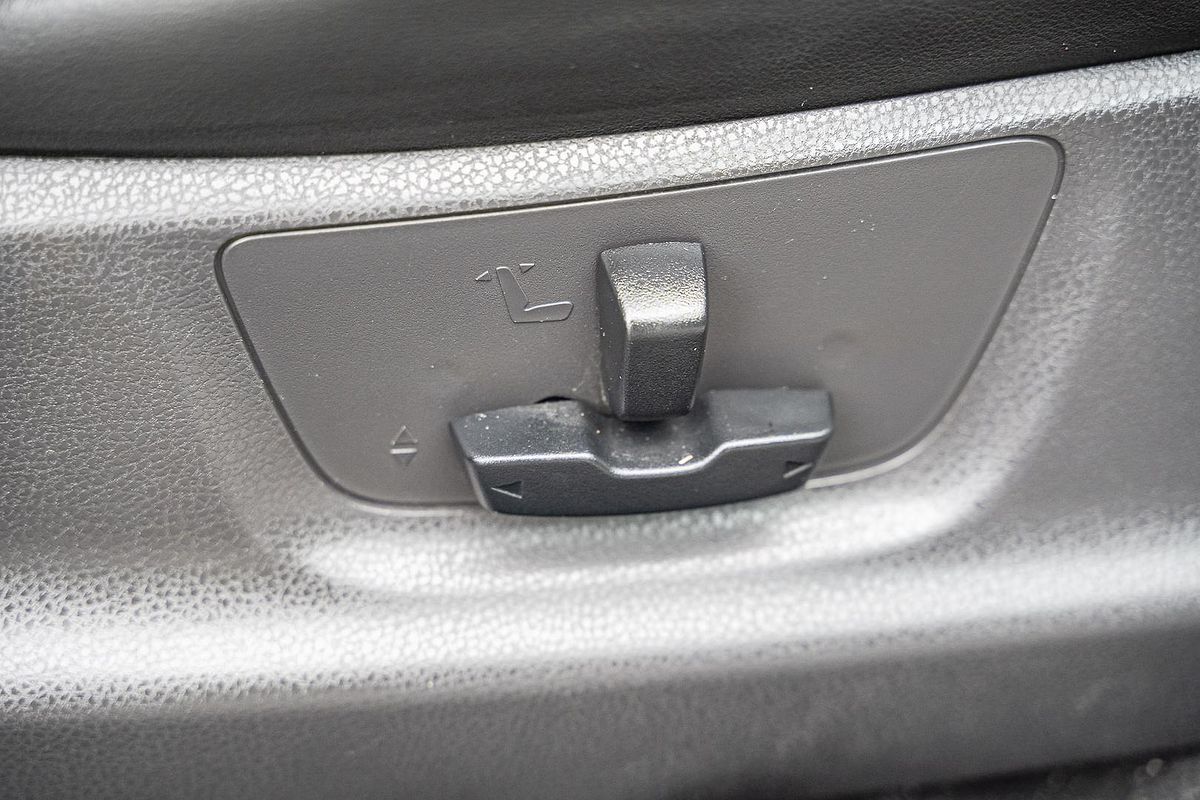 2019 Isuzu MU-X LS-T