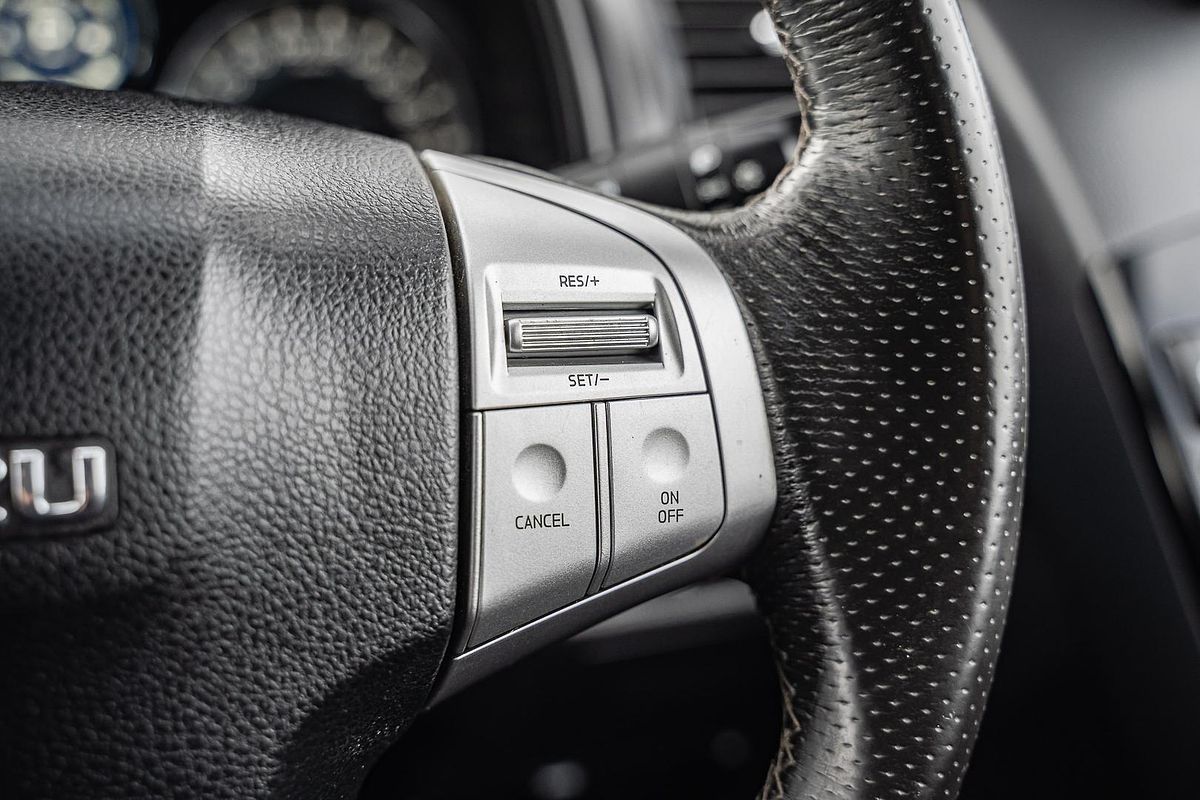 2019 Isuzu MU-X LS-T
