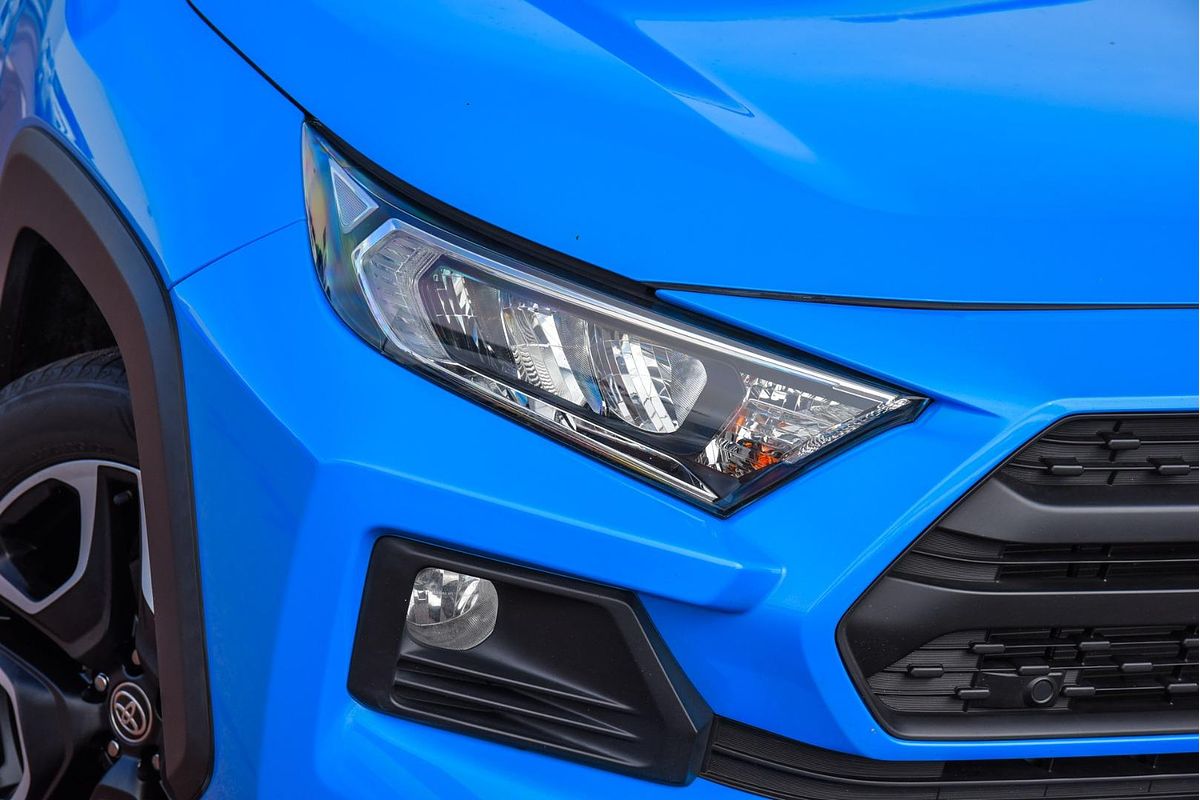 2019 Toyota RAV4 Edge AXAA54R