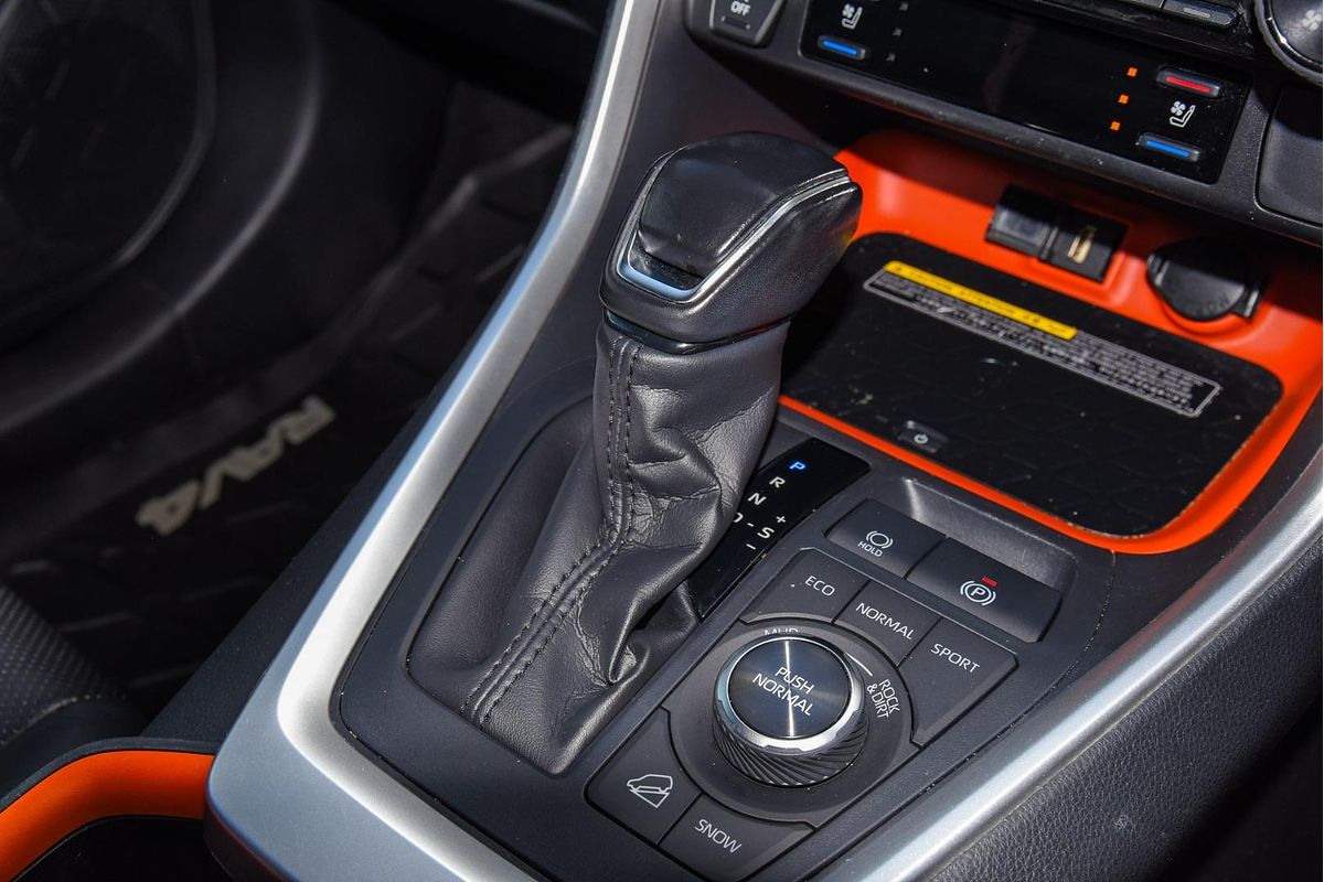 2019 Toyota RAV4 Edge AXAA54R