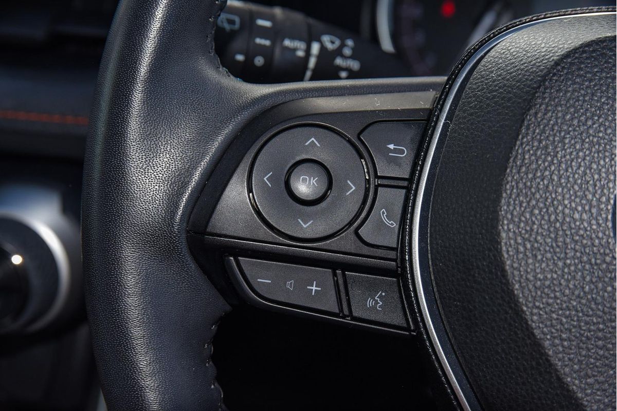 2019 Toyota RAV4 Edge AXAA54R