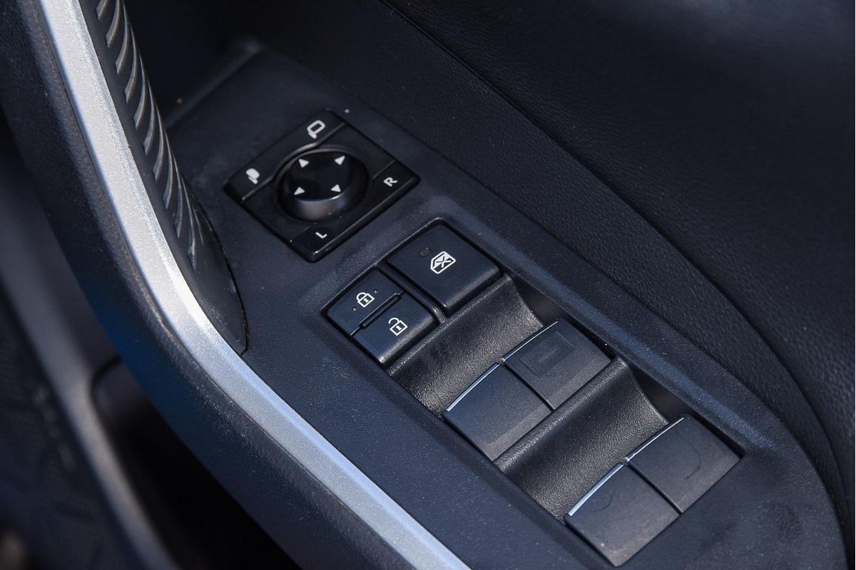 2019 Toyota RAV4 Edge AXAA54R