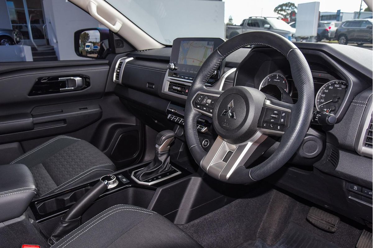 2024 Mitsubishi Triton GLS MV 4X4