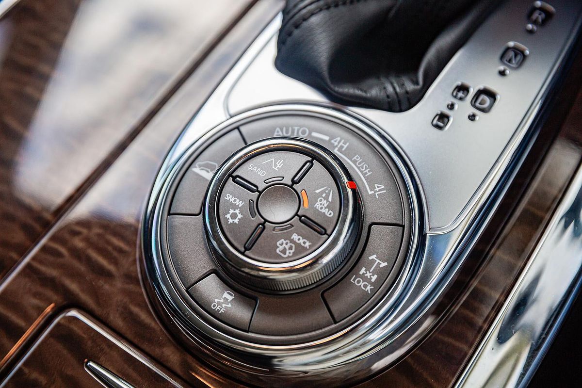 2023 Nissan Patrol Ti Y62