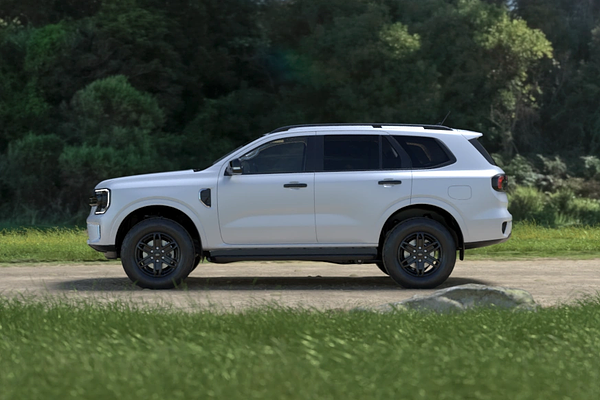 2025 Ford Everest Black Edition 2.0L