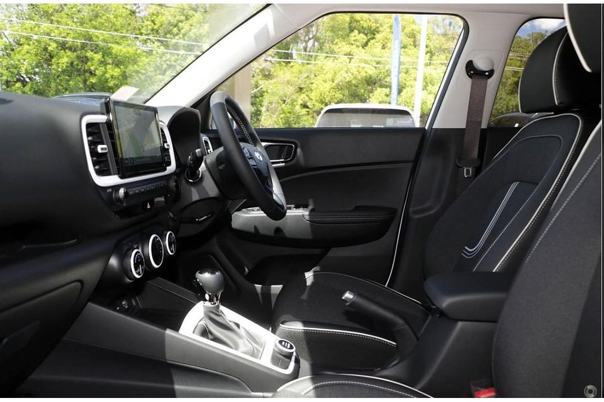 2024 Hyundai Venue Elite QX.V5