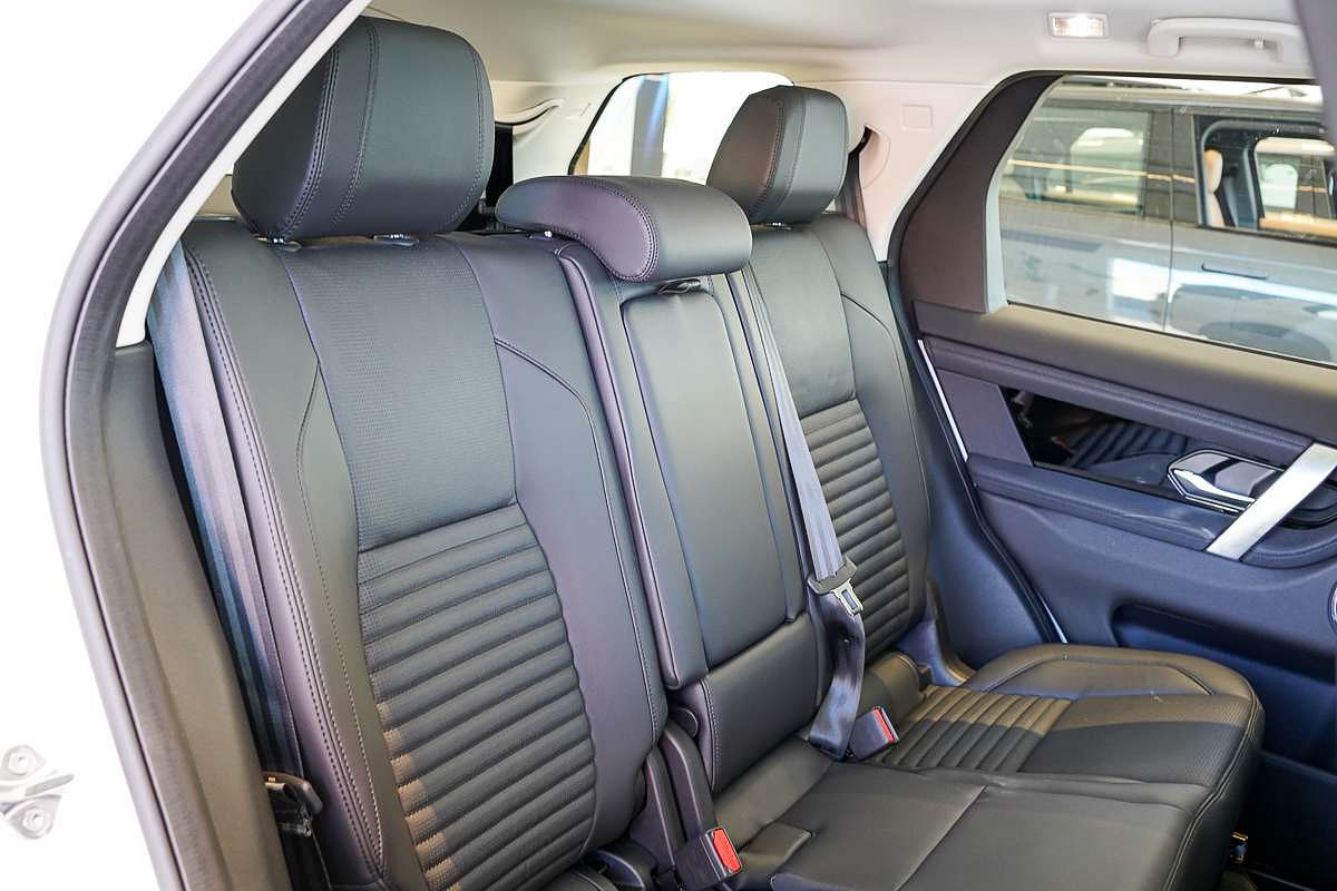 2024 Land Rover Discovery Sport P200 S L550