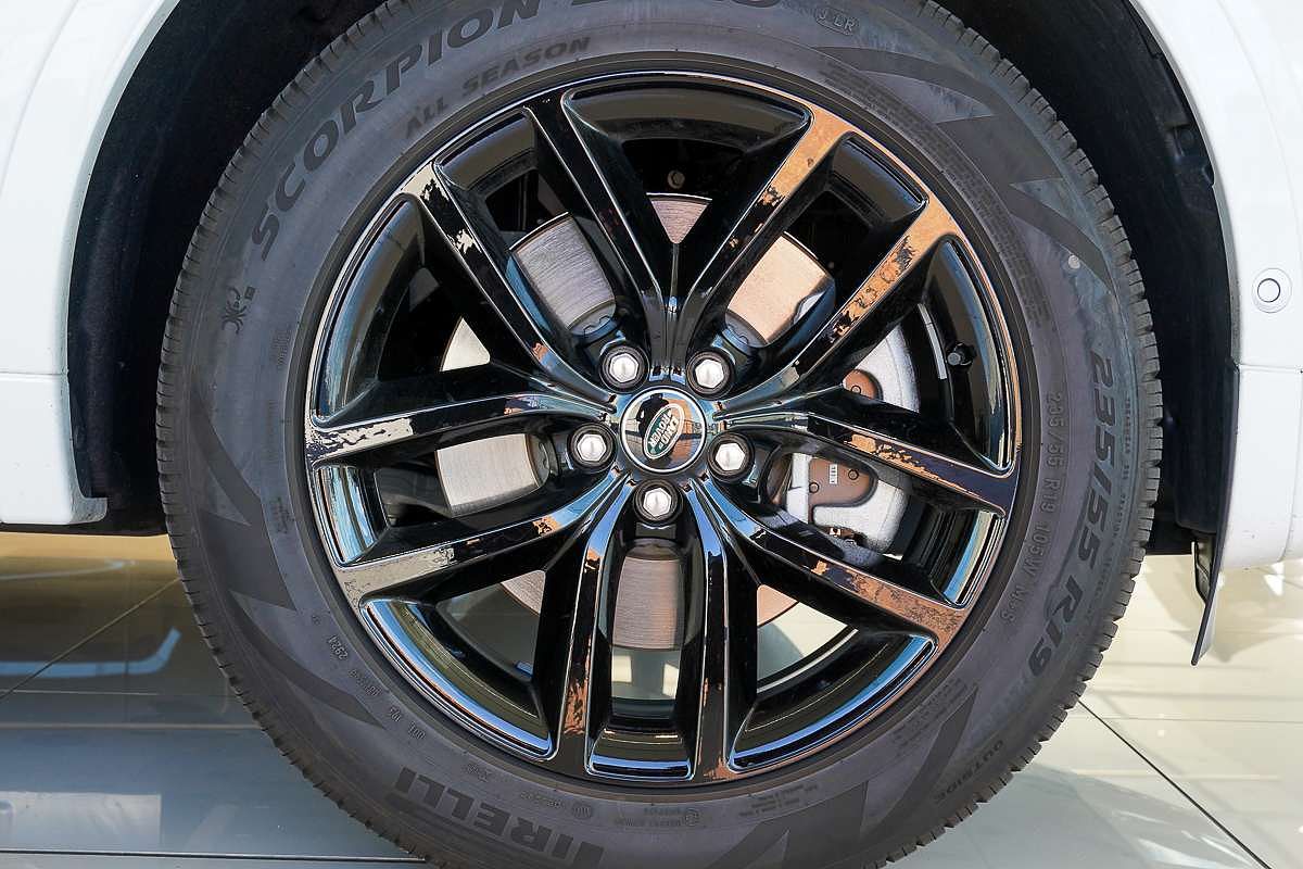 2024 Land Rover Discovery Sport P200 S L550