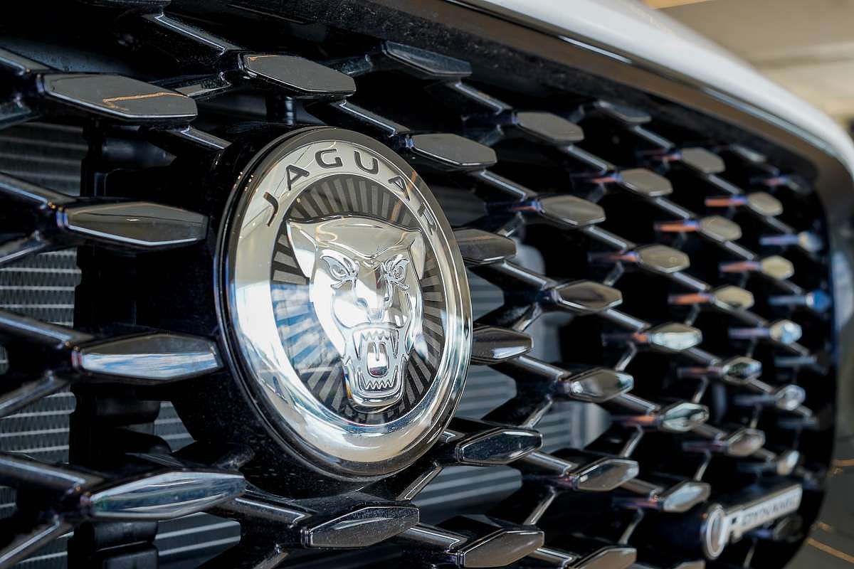 2024 Jaguar E-PACE P250 R-Dynamic SE X540