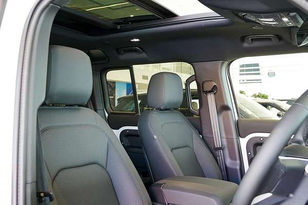 2024 Land Rover Defender 110 P400 X-Dynamic SE L663