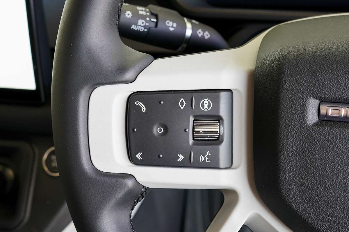 2024 Land Rover Defender 110 P400 X-Dynamic SE L663