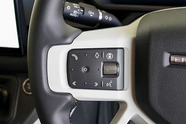 2024 Land Rover Defender 110 P400 X-Dynamic SE L663