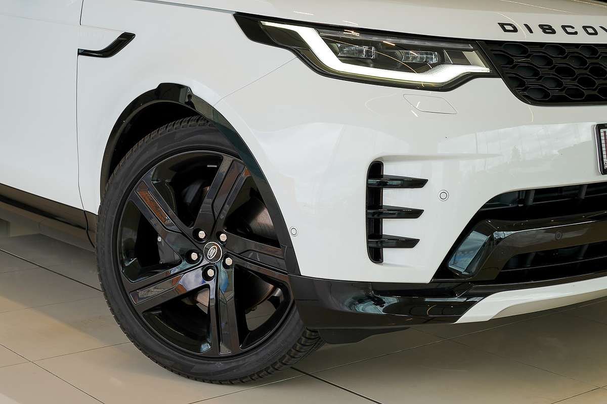 2024 Land Rover Discovery P360 Dynamic SE Series 5