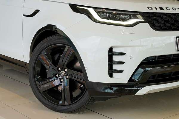 2024 Land Rover Discovery P360 Dynamic SE Series 5